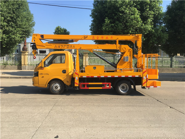 東風途逸13.5米藍牌高空車