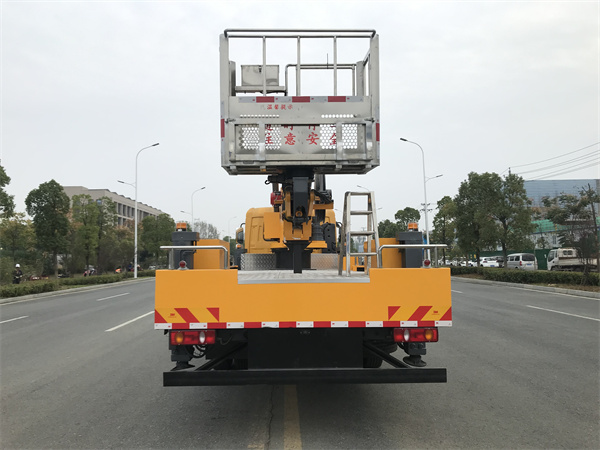東風天錦32米直臂高空作業車