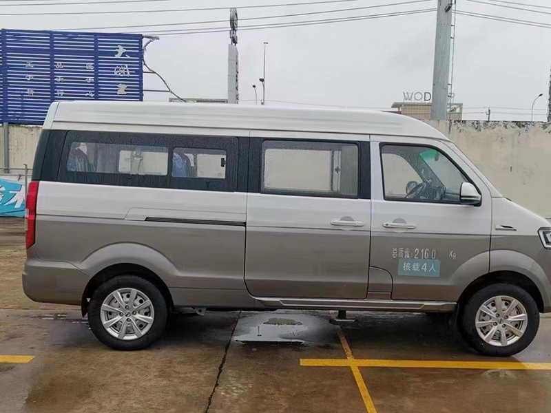 金杯(國六)新海獅S殯儀車